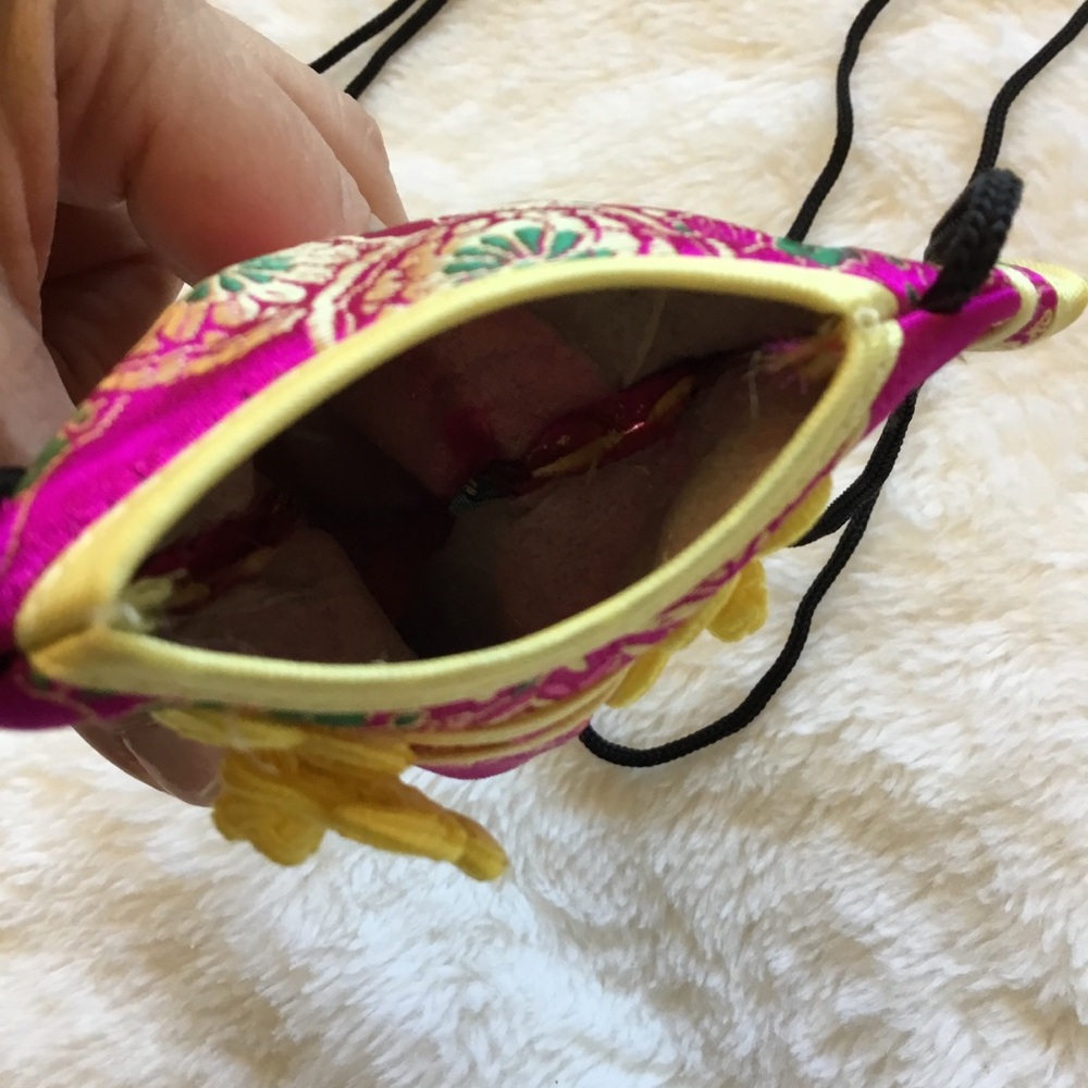 Chinese Qipao Dress Fuchsia /Gold Brocade Crossbody Mini Bag - Picture 9 of 14